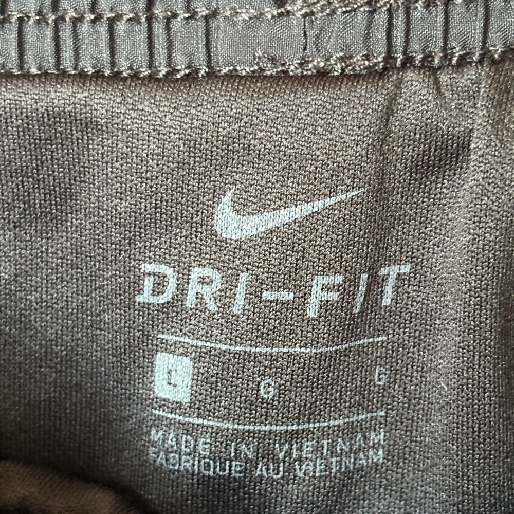 Nike Women's Black Athletic Shorts - Picture 6 of 6